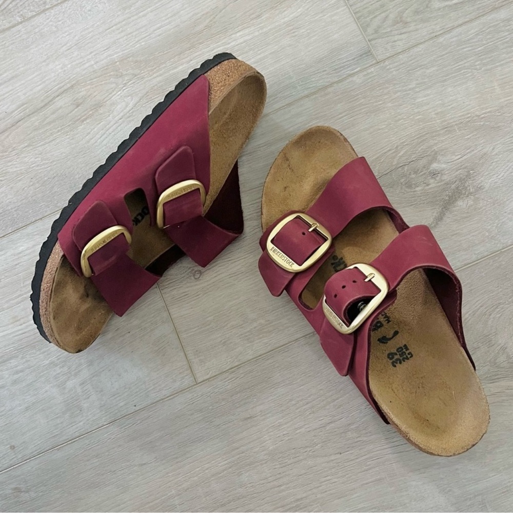 Birkenstock RARE 39 Narrow Big Buckle Gold Arizona Sandals Burgundy Maroon Red